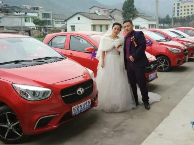 用电动汽车迎娶新娘，这场低碳婚礼不简单