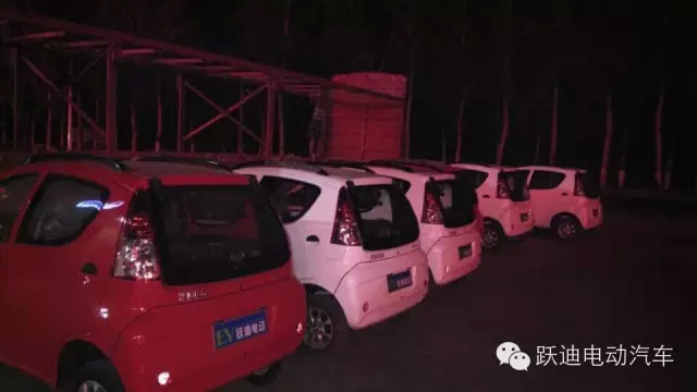 跃迪电动汽车，加班加点装车发车内蒙